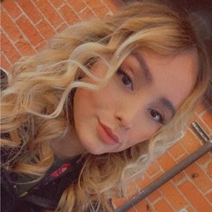 Meet your Posher, Briseida